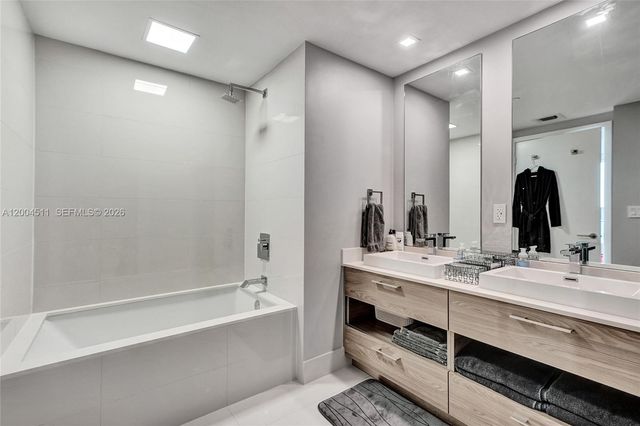 1300 S Miami Ave 4503, Miami, FL 33130