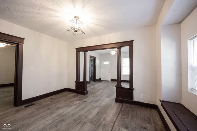 1040 Winfield Avenue, Indianapolis, IN 46222