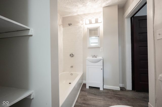 1040 Winfield Avenue, Indianapolis, IN 46222