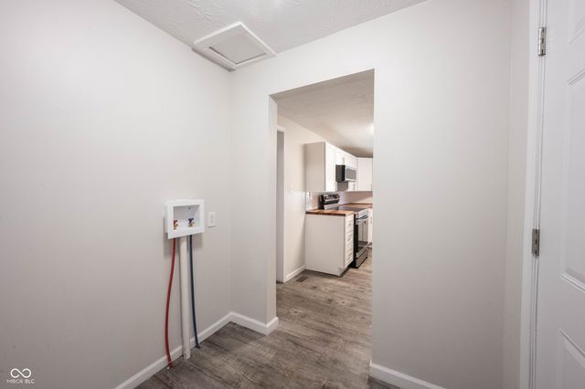 1040 Winfield Avenue, Indianapolis, IN 46222