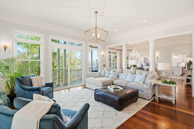 3516 Henrietta Hartford Road, Mount Pleasant, SC 29466