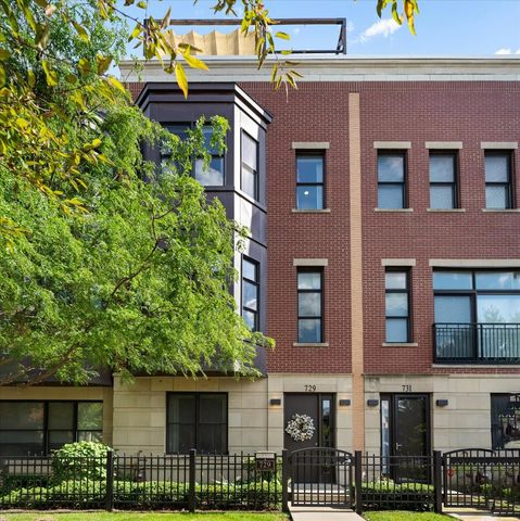 729 W 15th Street, Chicago, IL 60607