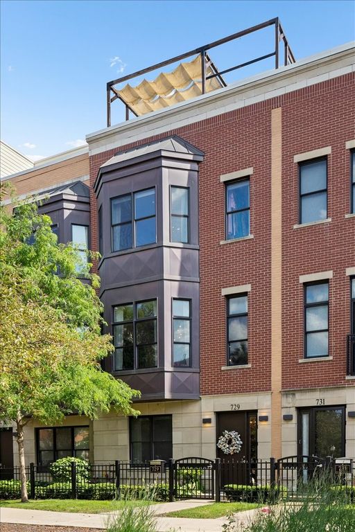 729 W 15th Street, Chicago, IL 60607