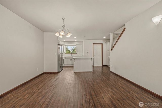 527 Neff Circle, Burlington, WA 98233