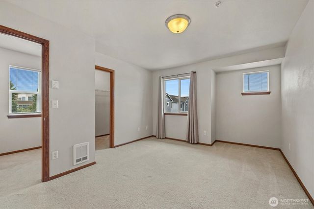 527 Neff Circle, Burlington, WA 98233
