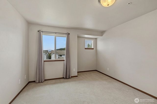 527 Neff Circle, Burlington, WA 98233