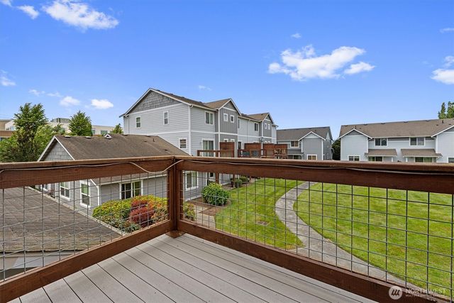 527 Neff Circle, Burlington, WA 98233