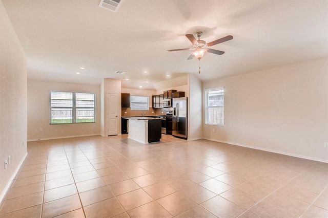 121 Andesite TRL, Buda, TX 78610