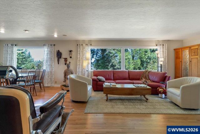1225 Hillendale Dr SE, Salem, OR 97302