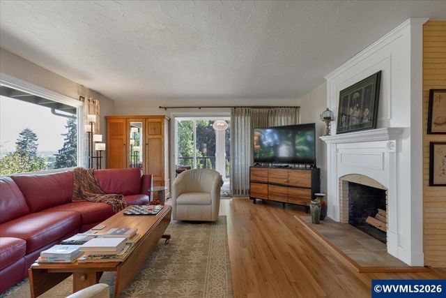 1225 Hillendale Dr SE, Salem, OR 97302