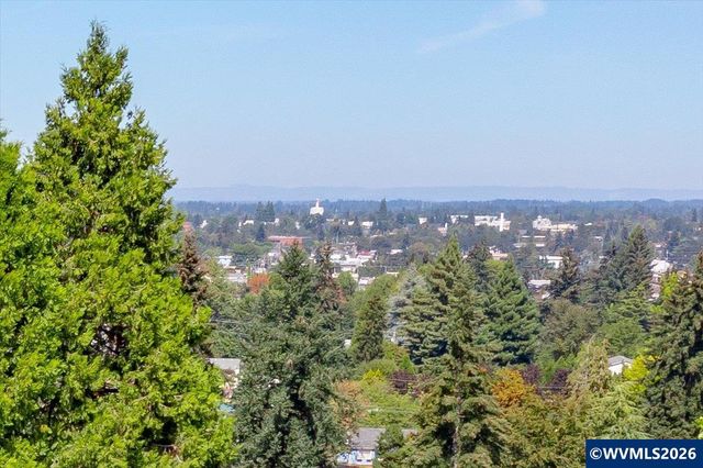 1225 Hillendale Dr SE, Salem, OR 97302