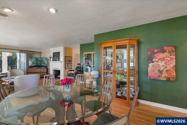 1225 Hillendale Dr SE, Salem, OR 97302