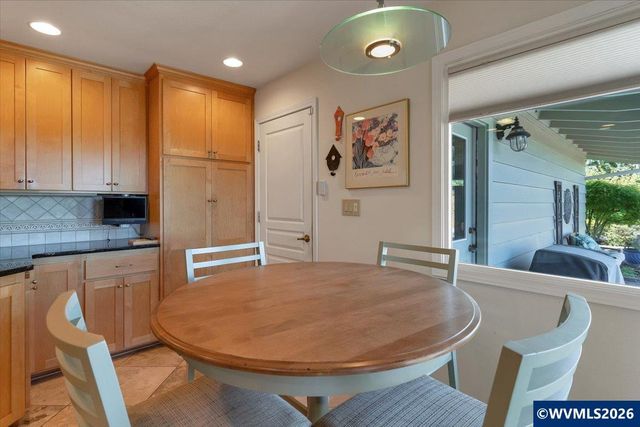 1225 Hillendale Dr SE, Salem, OR 97302