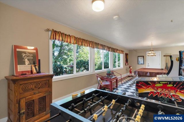 1225 Hillendale Dr SE, Salem, OR 97302