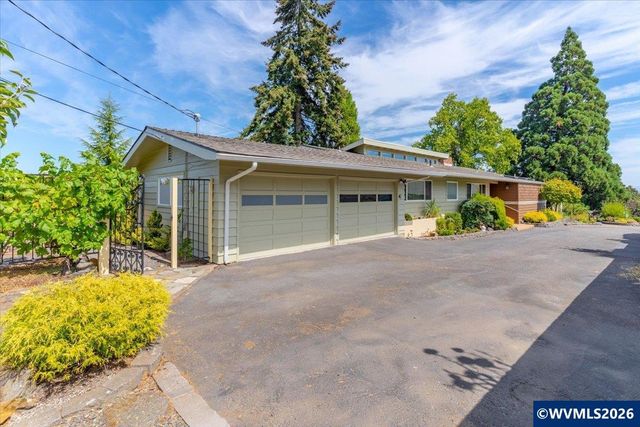 1225 Hillendale Dr SE, Salem, OR 97302