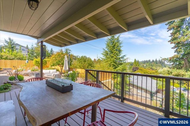 1225 Hillendale Dr SE, Salem, OR 97302