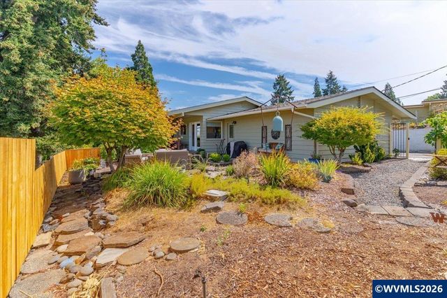 1225 Hillendale Dr SE, Salem, OR 97302