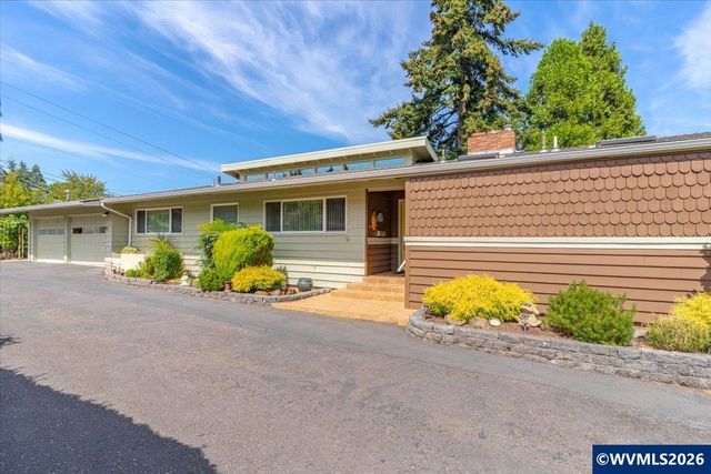 1225 Hillendale Dr SE, Salem, OR 97302