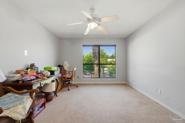 1143 Park Ln, Gulf Breeze, FL 32563