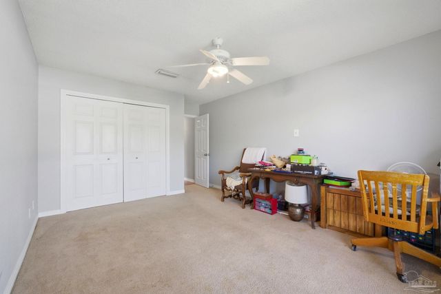 1143 Park Ln, Gulf Breeze, FL 32563