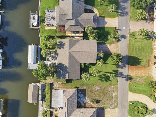 1143 Park Ln, Gulf Breeze, FL 32563