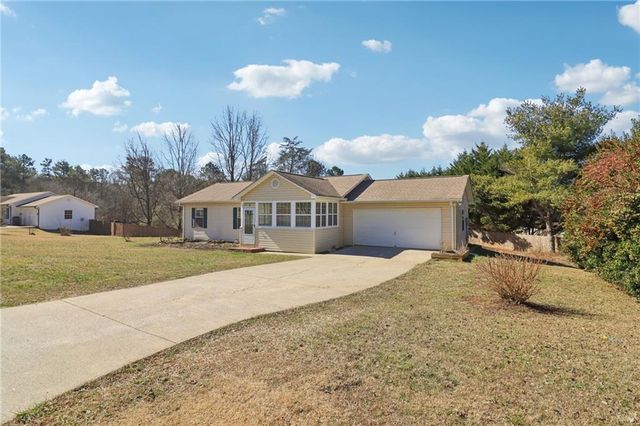 110 Dawson Trace, Dawsonville, GA 30534