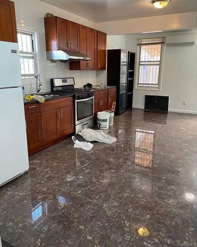 12214 18th Avenue, Flushing, NY 11356