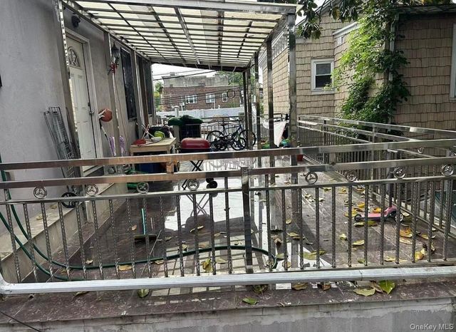 12214 18th Avenue, Flushing, NY 11356