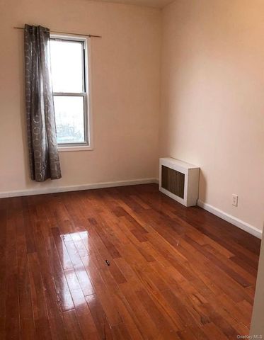 12214 18th Avenue, Flushing, NY 11356