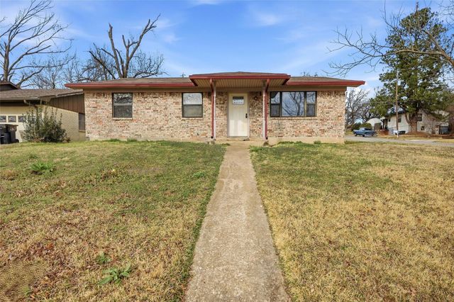 201 Ross Avenue, Denison, TX 75020