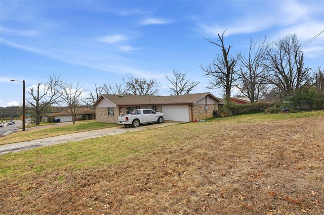 201 Ross Avenue, Denison, TX 75020