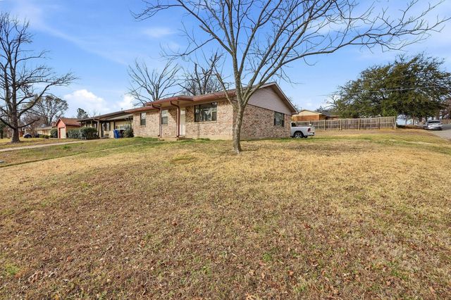 201 Ross Avenue, Denison, TX 75020