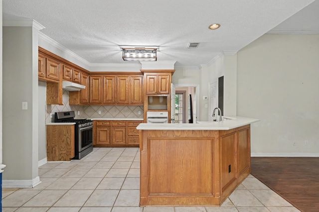 16440 Holly Street, Porter, TX 77365