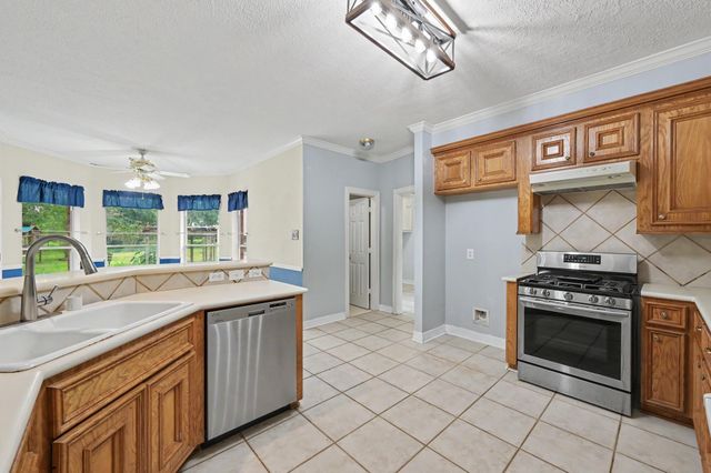 16440 Holly Street, Porter, TX 77365