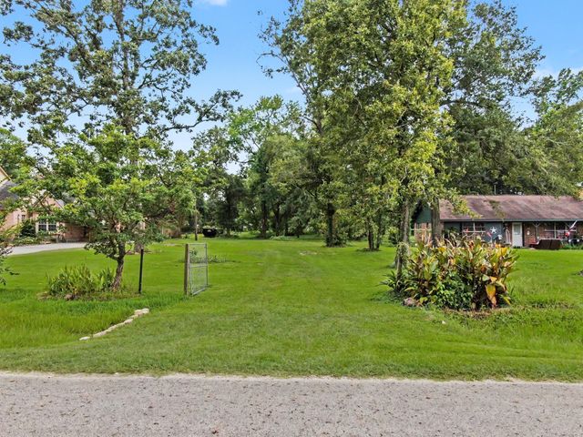 16440 Holly Street, Porter, TX 77365