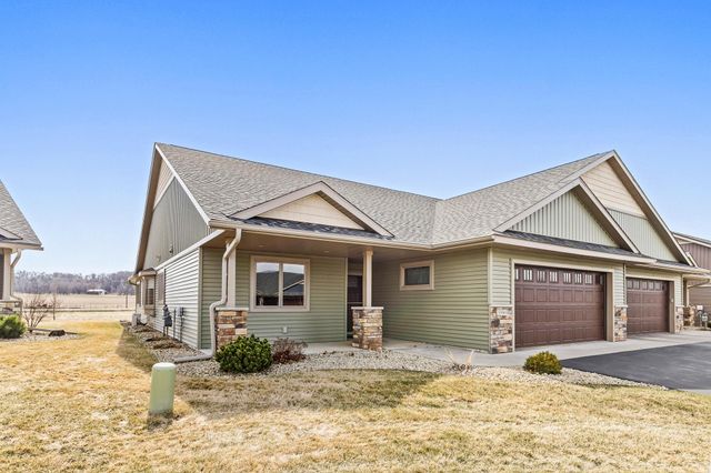 3580 New Castle Drive, River Falls, WI 54022