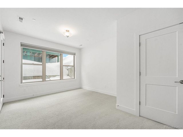 9 Explorers Ave, Fraser, CO 80442