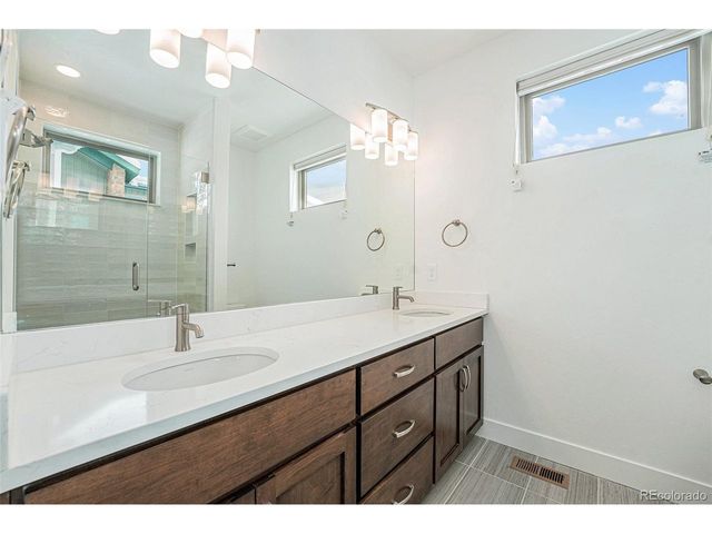 9 Explorers Ave, Fraser, CO 80442