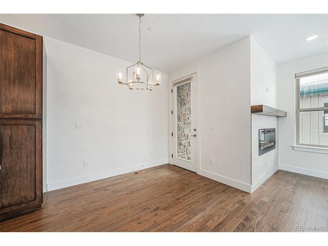 9 Explorers Ave, Fraser, CO 80442