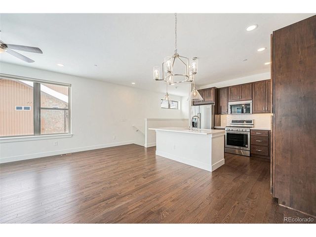 9 Explorers Ave, Fraser, CO 80442