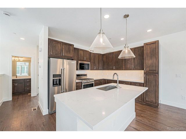 9 Explorers Ave, Fraser, CO 80442