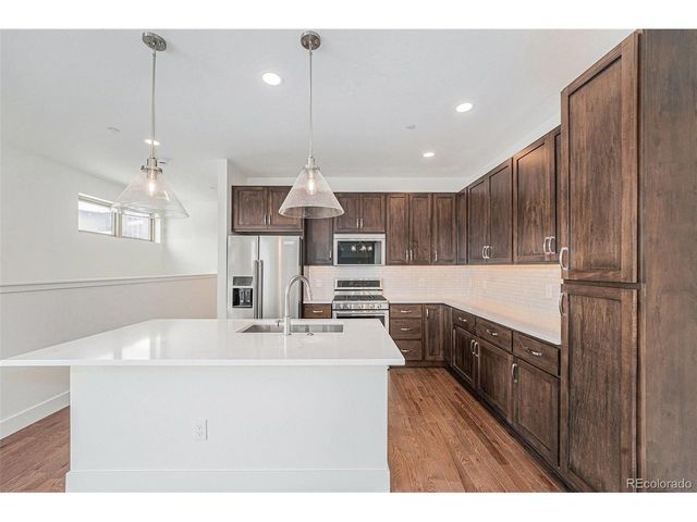 9 Explorers Ave, Fraser, CO 80442