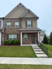 2919 Weyhill Trail, Buford, GA 30519