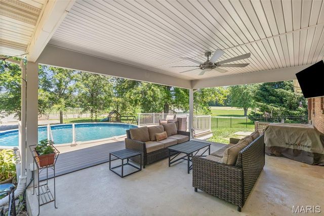 4734 Drda Lane, Edwardsville, IL 62025