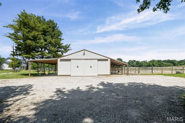 4734 Drda Lane, Edwardsville, IL 62025