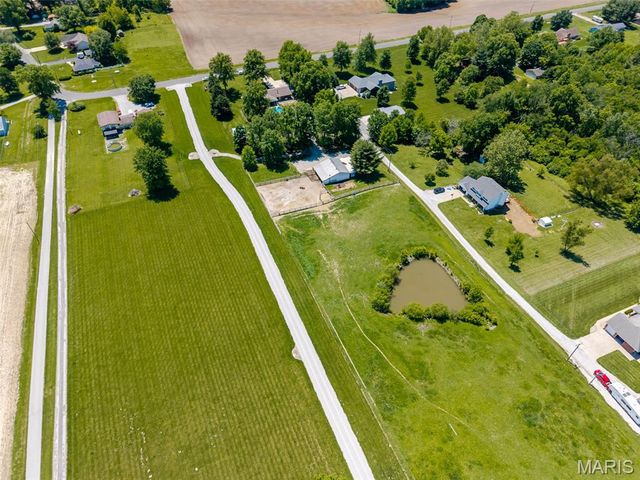 4734 Drda Lane, Edwardsville, IL 62025