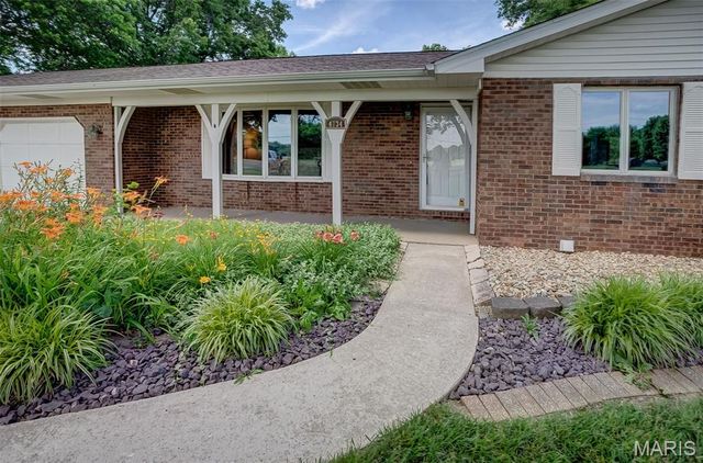 4734 Drda Lane, Edwardsville, IL 62025
