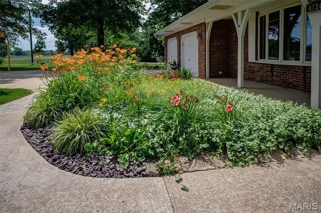 4734 Drda Lane, Edwardsville, IL 62025