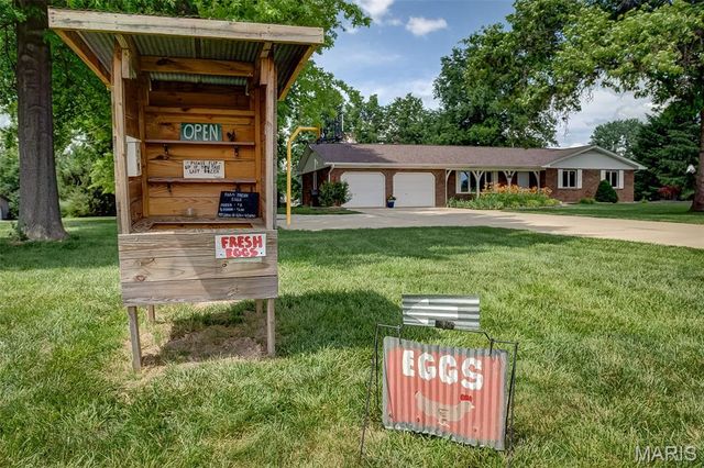 4734 Drda Lane, Edwardsville, IL 62025
