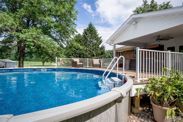 4734 Drda Lane, Edwardsville, IL 62025